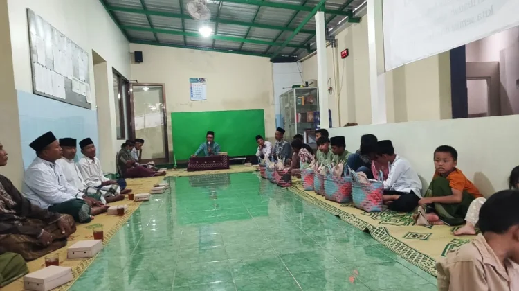 Santunan Anak Yatim dan Piatu di Masjid Al-Ma'sum Jetis