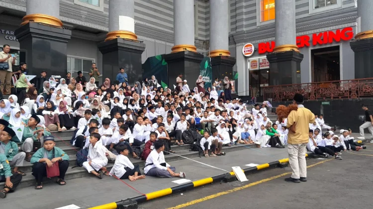 JCM Gelar Buka Puasa Bersama Ratusan Anak Panti