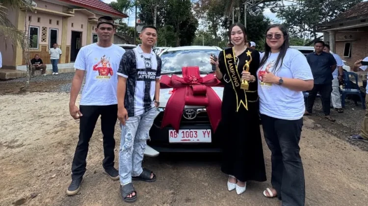 HS Apresiasi Juara Dangdut Nasional dengan Hadiah Mobil