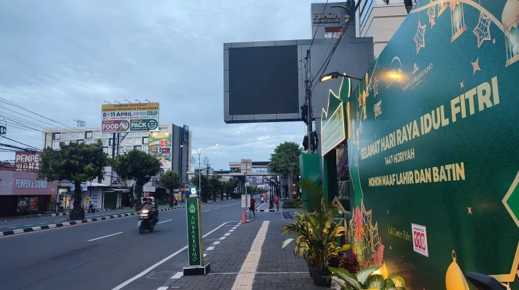 H+1 Lebaran, Lalu Lintas di Depan Posko Mudik Plaza Ambarrukmo Terpantau Lengang
