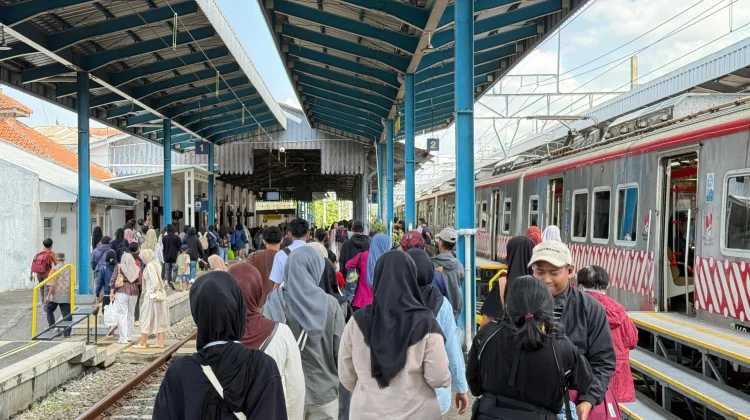 KAI Commuter Area 6 Yogyakarta Angkut 644 Ribu Hari Keempat Lebaran