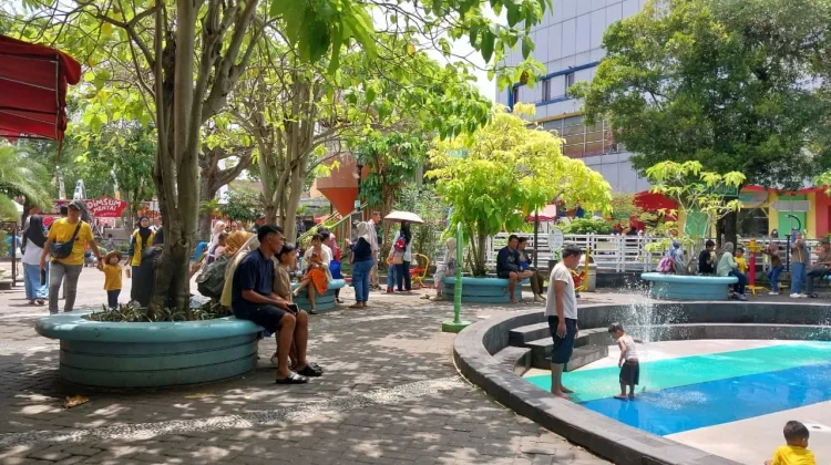 Taman Pintar Ramai Dikunjungi saat Libur Lebaran