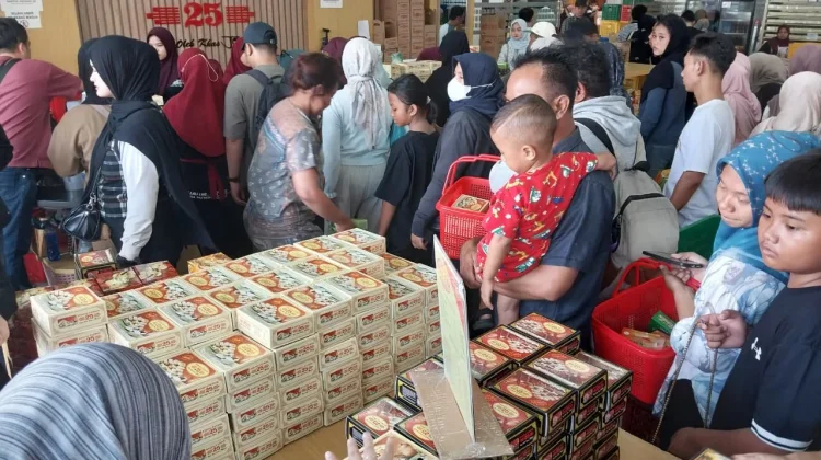 Legitnya Penjualan Bakpia, Melesat Kala Libur Lebaran di Yogyakarta