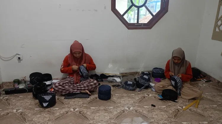 Produk Peci Batik Jogokaryan Tembus Pasar Nasional, Bidik Peluang Internasional