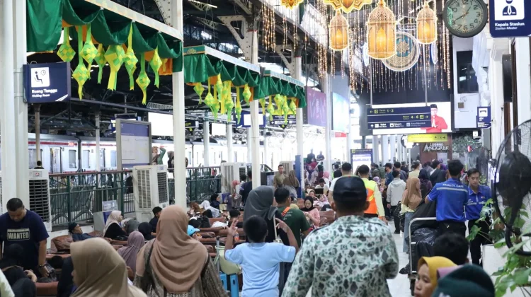 Okupansi Tiket Angkutan Lebaran KAI Tembus 99 Persen