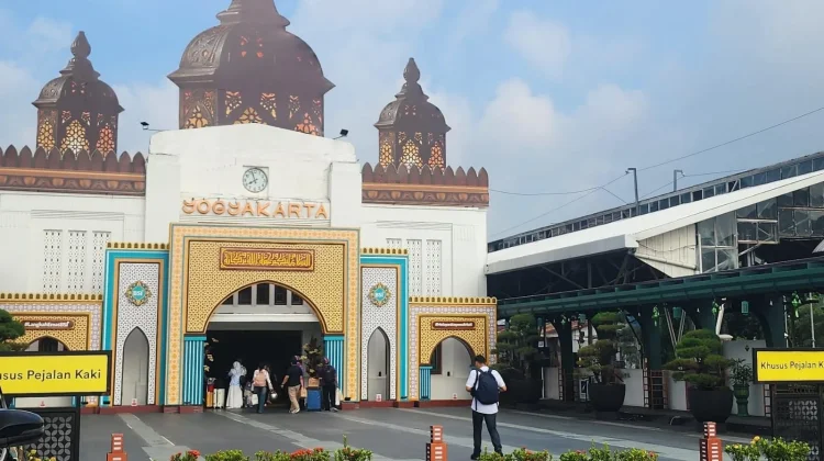 Stasiun Tugu Menjadi Stasiun Terpadat di Libur Lebaran 2026