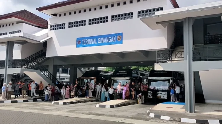 Diskon Tarif Angkutan Lebaran, Siapa Paling Diuntungkan?