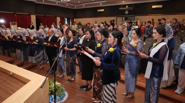 UGM Lantik 33 Dietisien Baru