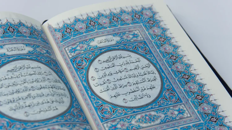 Alquran Sebagai Petunjuk Hidup Manusia di Dunia dan Akhirat