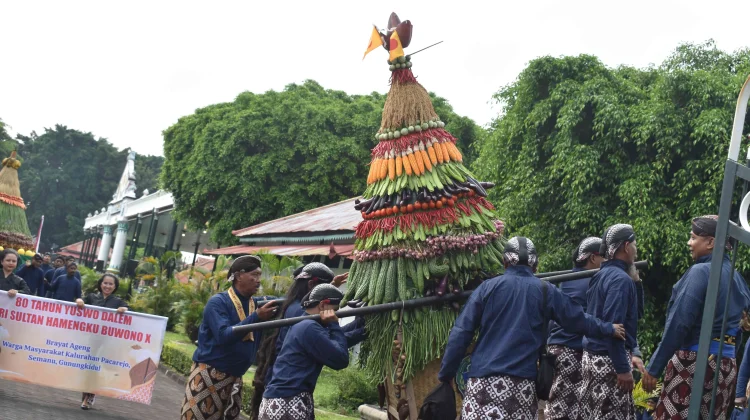 Kirab Budaya, Ajang Kalurahan Tampilkan Potensi di Hari Jadi Sultan