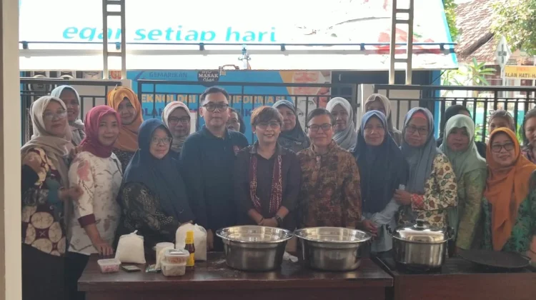 Pelatihan Membuat Empek-empek dan Otak-otak di Bantul Warung
