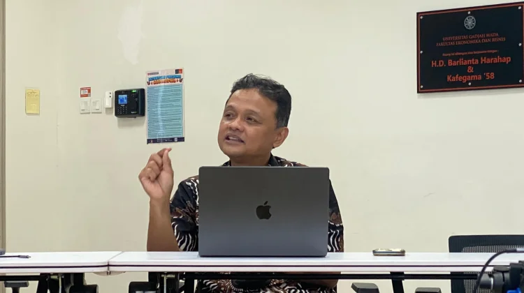 Ekonom UGM Soroti Ketimpangan Perjanjian ART Indonesia-AS