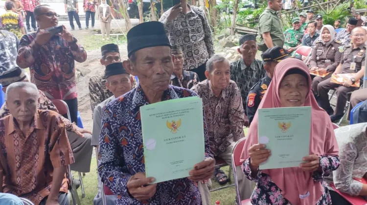 Setahun Lawan Mafia Tanah, Perjuangan Mbah Tupon Kini Berbuah Manis