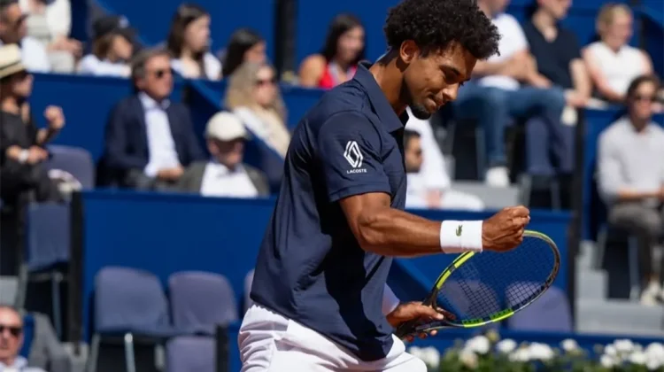 Arthur Fils Sukses Menapaki Semifinal Barcelona Open 2026