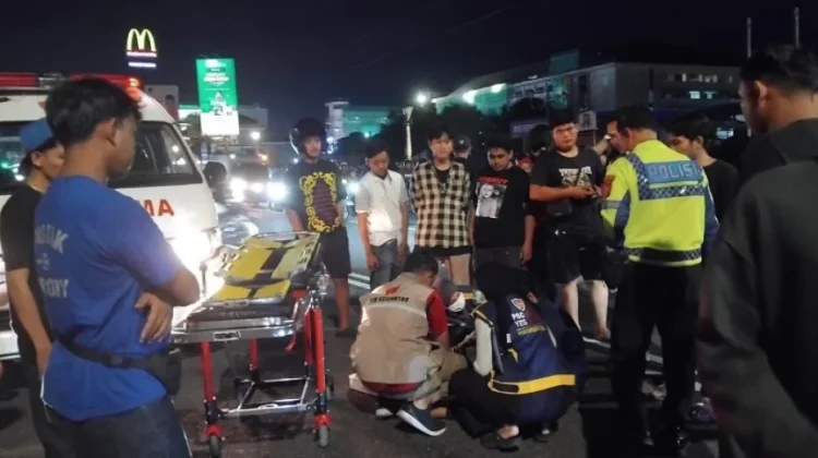 Polsek Jetis dan PSC 119 Evakuasi Korban Kecelakaan di Jalan Sudirman Yogyakarta