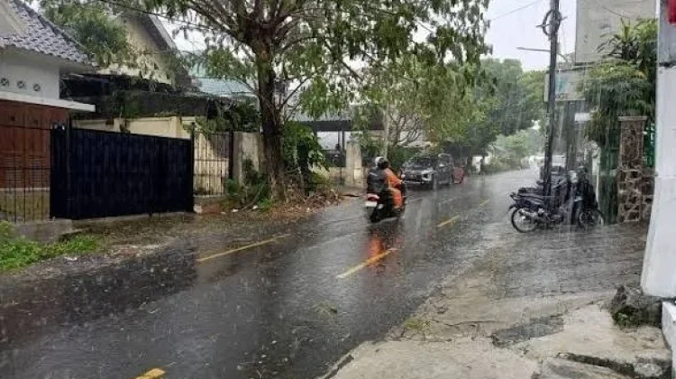 Sejumlah Wilayah DIY Berpotensi Hujan Hari Ini, Waspada Petir dan Angin Kencang