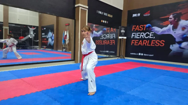 Kisah Jasmine, Karateka Cilik Jogja yang Menyabet Dua Gelar Juara di Malaysia