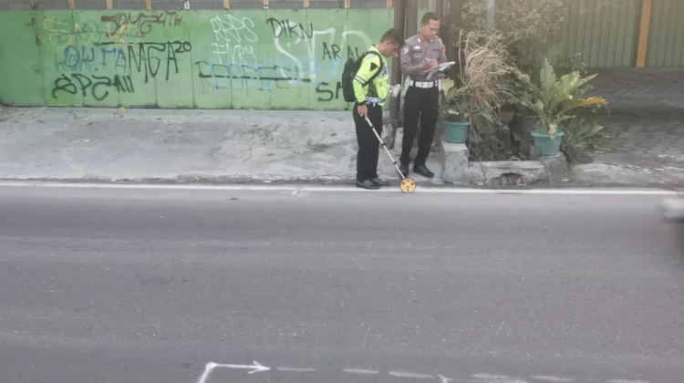 Kronologi Pasutri Lansia Ditabrak Pikap di Jalan Magelang Km 13