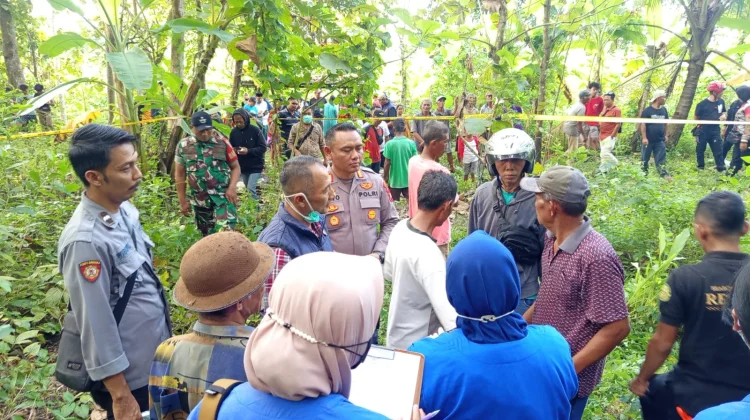 Warga Balecatur Gamping Ditemukan Meninggal Gantung Diri di Kebun Kosong