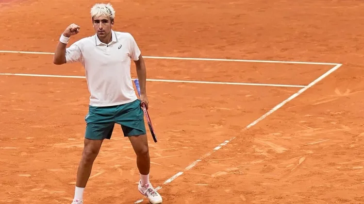 Mantan finalis Tsitsipas, Vallejo, dan Merida Raih Kemenangan Penting
