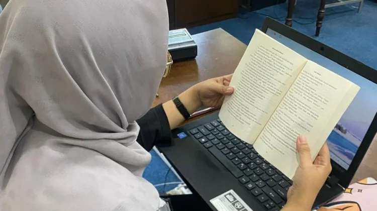 Literasi Bergeser, Medsos dan Buku Digital Kian Dominan
