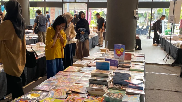 Medsos Berlebih Ternyata Memicu Turunnya Literasi Remaja