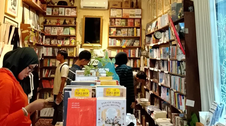 Rekomendasi Toko Buku Bernuansa Vintage di Jogja
