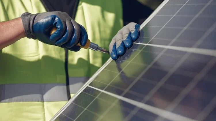 Transisi ke Energi Terbarukan, Indonesia Masih Hadapi Kendala