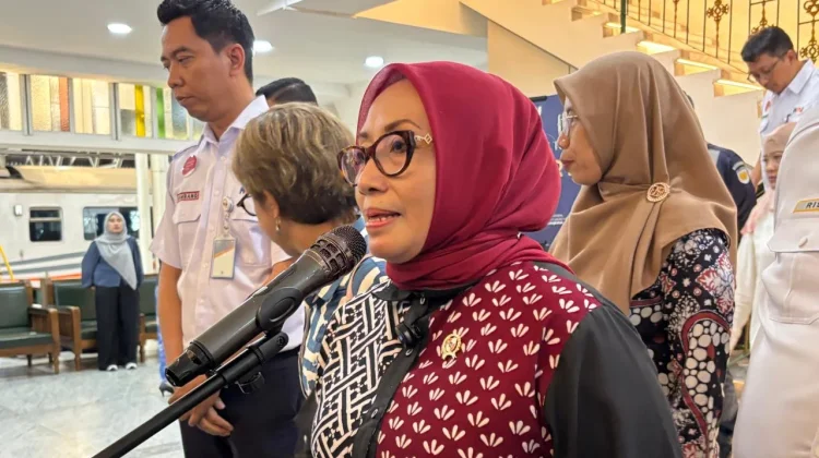 Mentri PPPA Usulkan Perubahan Posisi Gerbong Khusus Perempuan