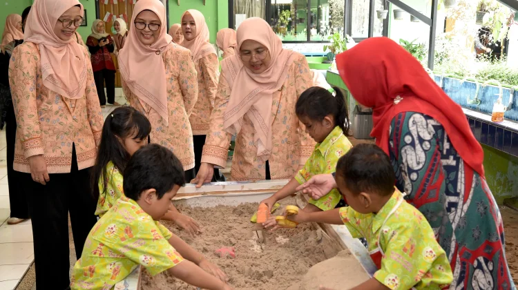 Kemendikdasmen Luncurkan Buku Saku Anak Indonesia Hebat