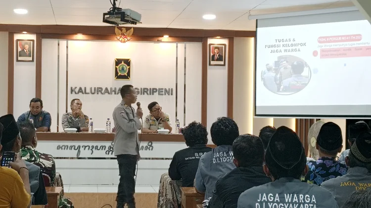 Perkuat Keamanan Kalurahan, Kelompok Jaga Warga Giripeni dapatkan Pembinaan