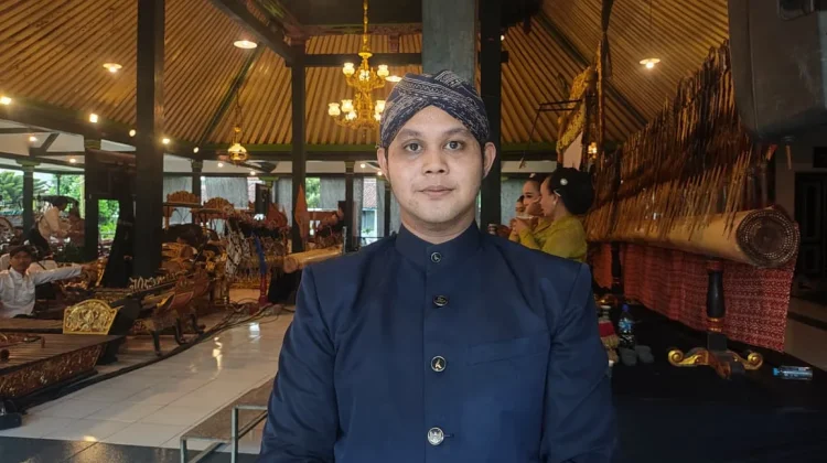 Tertarik Wayang sejak SD, Dimas Kini Tampil sebagai Dalang Muda di Yogyakarta