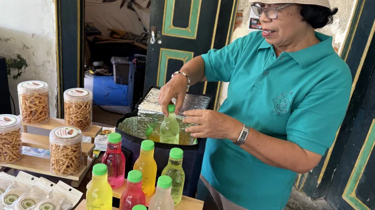 Manis dan Segar Es Sirup Lidah Buaya Nan Menggoda