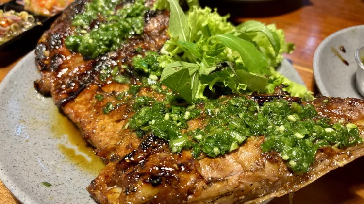 Rahang Tuna Bakar, Sajian Laut Pedas Kini Mulai Dilirik Pecinta Kuliner