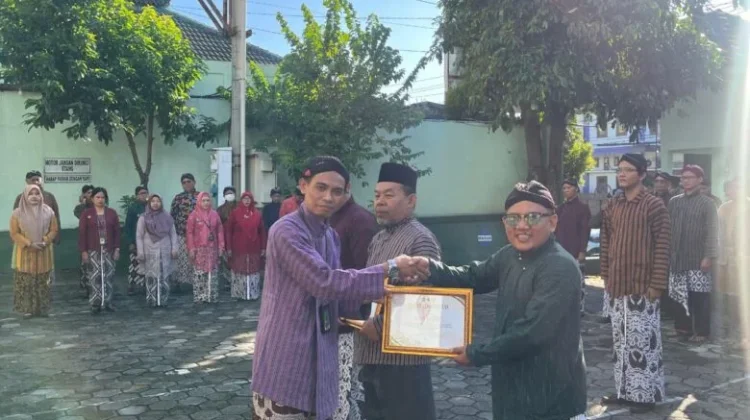 Penghargaan Terbaik KUA Kemantren Jetis