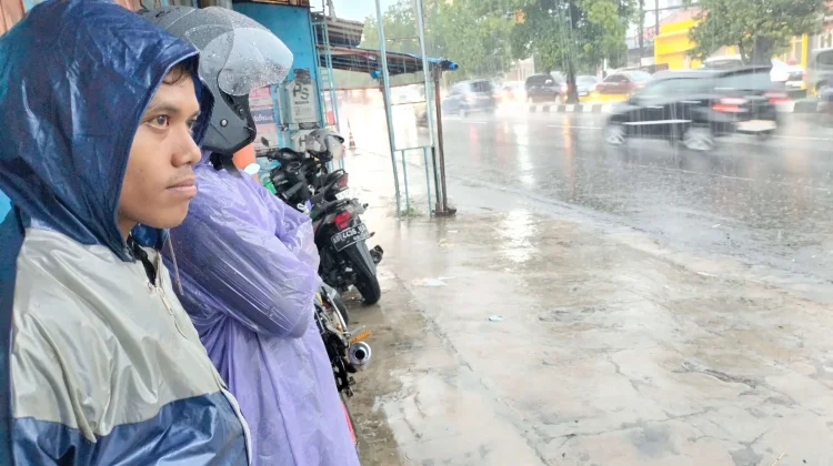 Hujan Berpotensi Membasahi DIY Hari Ini, Waspada Petir dan Angin