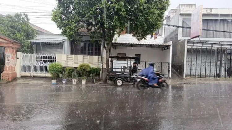 Siapkan Payung Hari Ini, Hujan Berpotensi Mengguyur Sebagian Besar Wilayah DIY