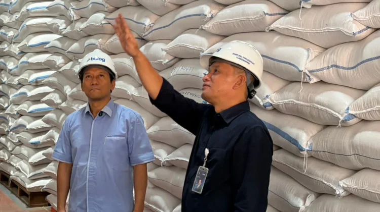 Tinjau Stok Beras, Senator Gus Hilmy Titip Pesan Penting ke Bulog Yogyakarta