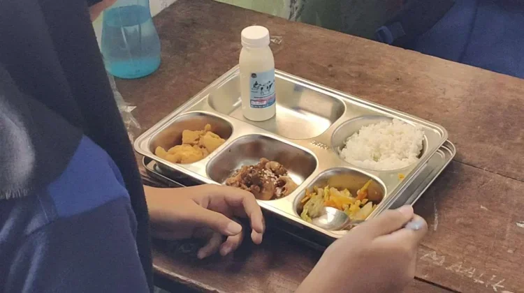 Diduga Keracunan MBG, Puluhan Siswa SD di Jetis Bantul Dilarikan ke Puskesmas