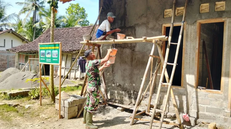 Rehabilitasi Rumah Tidak Layak Huni Milik Tupon Segera selesai