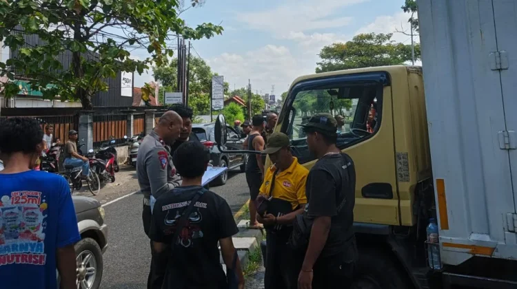 Mobil Tabrak Pembatas dan Pohon di Sewon, Ibu Hamil Tewas