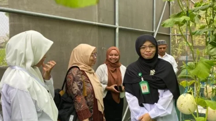 Kunjungan Edukasi UMBY di MA Madania Bantul