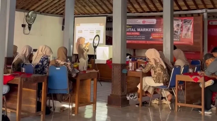 Go Digital, Disdagnaker Gunungkidul Melatih UMKM Pemasaran Online