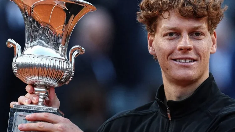 Petenis Tuan Rumah Jannik Sinner Raih Juara di Internazionali BNL d’Italia