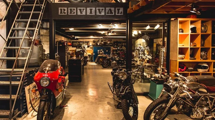 Motor Retro Kembali Jadi Gaya Hidup Anak Muda di Yogyakarta