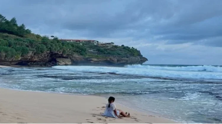 Wisata Pantai Jadi Pelepas Penat Favorit Masyarakat Modern