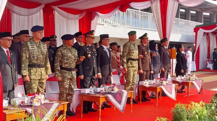 Pimpin Harkitnas, Gubernur AAU Berpesan Pentingnya Melindungi Generasi Muda