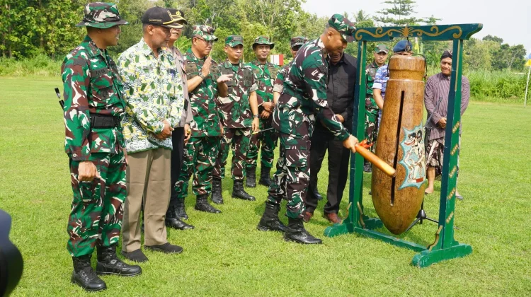 Resmi ditutup, Seluruh Sasaran TMMD Reguler di Sidorejo Sukses Capai Target