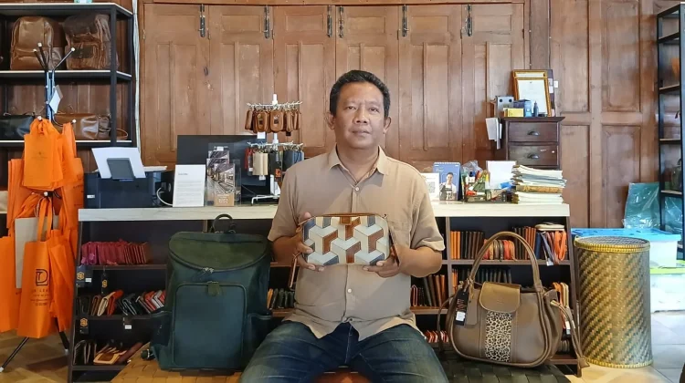Bemula Modal 4,3 Juta ke Omzet Ratusan Juta, Djoen Leather Bertumbuh Bersama BRI