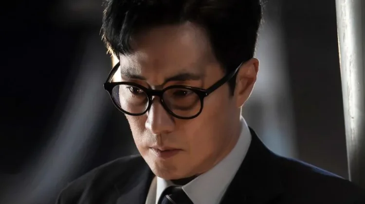 So JI-sub Berperan sebagai Ayah Misterius dalam Drama Terbarunya